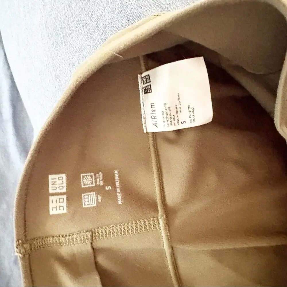 Uniqlo AIRism Ultra Stretch Biker Shorts army green High Rise Activewear Size S